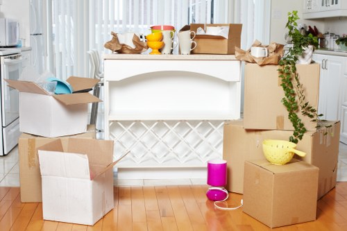 Practical storage access and moving logistics in Fulham