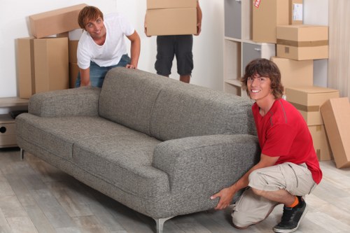 Local Fulham removals experts handling urgent relocation jobs